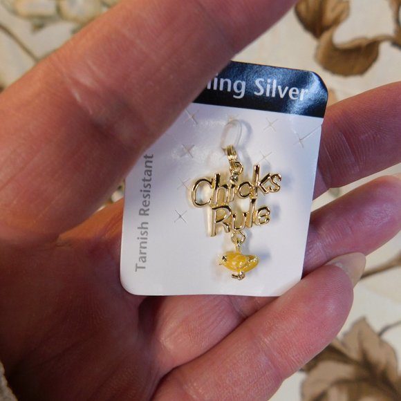 STERLING SILVER~"CHICKS RULE" PENDANT WITH HANGING ENAMELED CHICK~1" - Picture 6 of 7